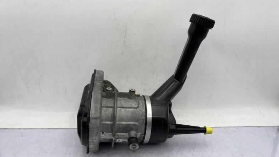 Pompe de direction PEUGEOT 308 1 SW PHASE 1 BREAK Diesel