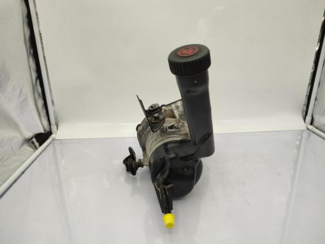 Pompe de direction PEUGEOT 308 1 PHASE 1 Diesel