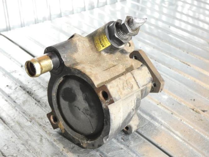 Pompe de direction RENAULT CLIO 2 PHASE 1 Essence