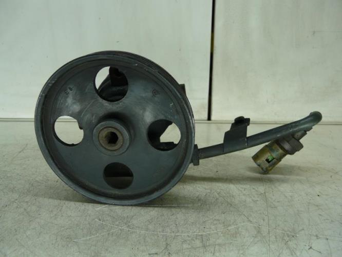 Pompe de direction RENAULT CLIO 2 PHASE 1 Essence