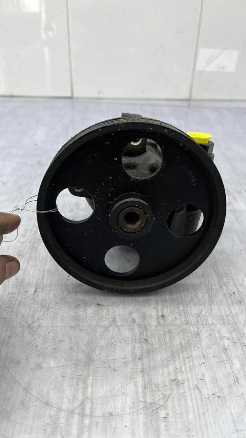 Pompe de direction RENAULT CLIO 2 PHASE 1 Essence