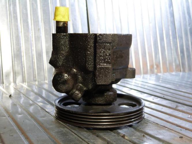Pompe de direction RENAULT KANGOO 1 PHASE 1 Essence