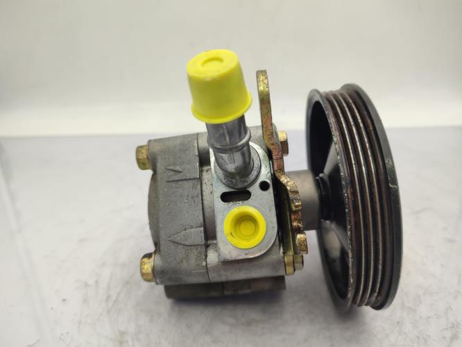 Pompe de direction NISSAN ALMERA TINO PHASE 2 Essence