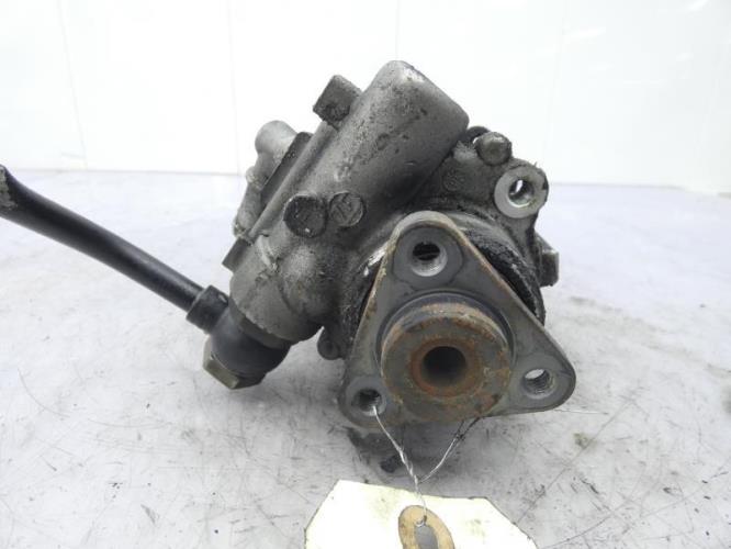 Pompe de direction AUDI A6 2 AVANT PHASE 1 BREAK Diesel