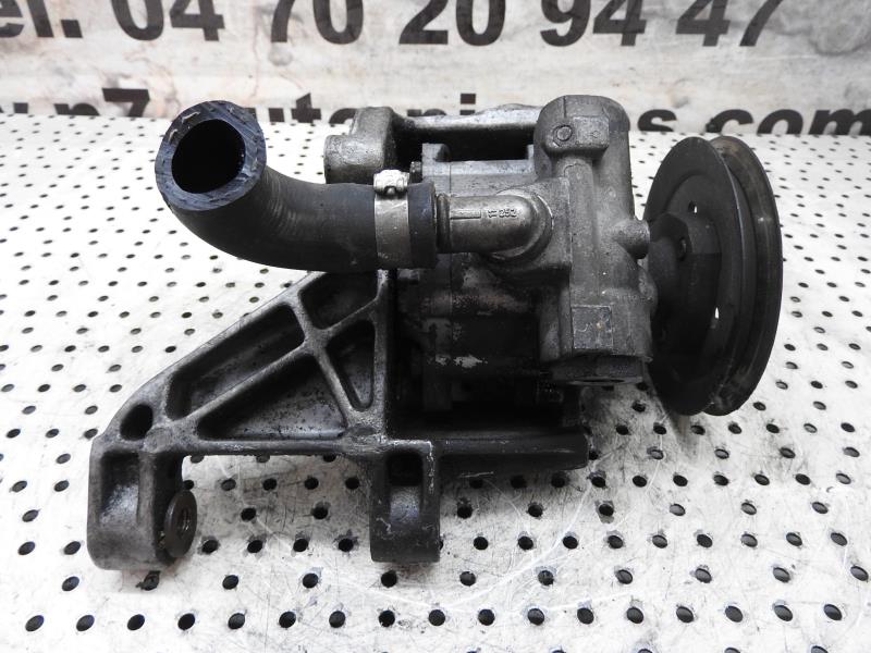 Pompe de direction VOLKSWAGEN CADDY 2