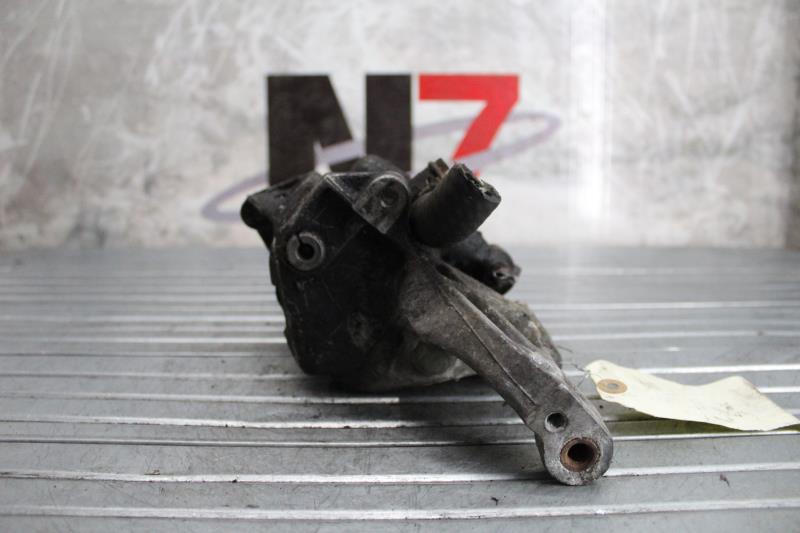 Pompe de direction VOLKSWAGEN GOLF 3 Diesel