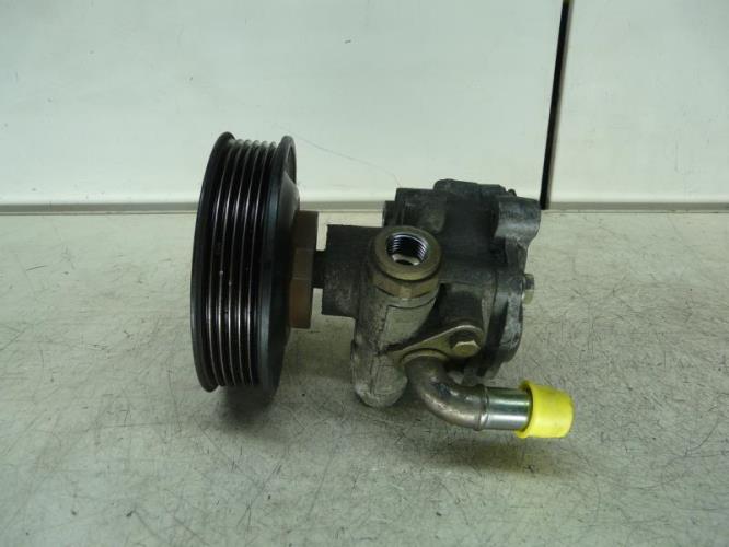 Pompe de direction VOLKSWAGEN GOLF 4 Essence