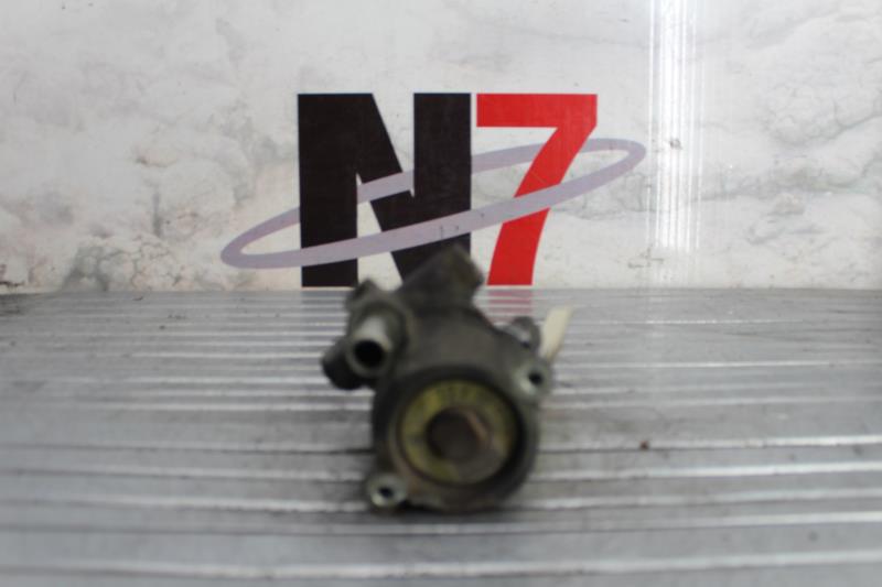 Pompe de direction VOLKSWAGEN POLO 3 PHASE 2 Essence