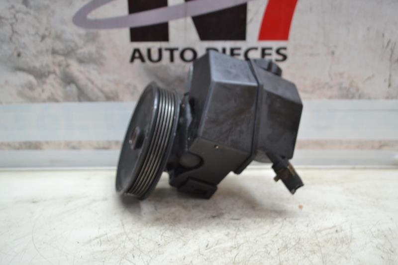 Pompe de direction RENAULT SAFRANE PHASE 2 Essence