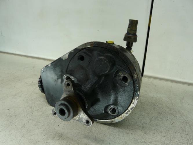 Pompe de direction RENAULT SCENIC 1 PHASE 1 Essence