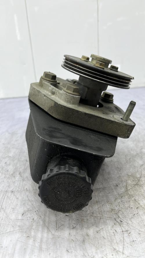 Pompe de direction RENAULT CLIO 1 PHASE 1 Essence