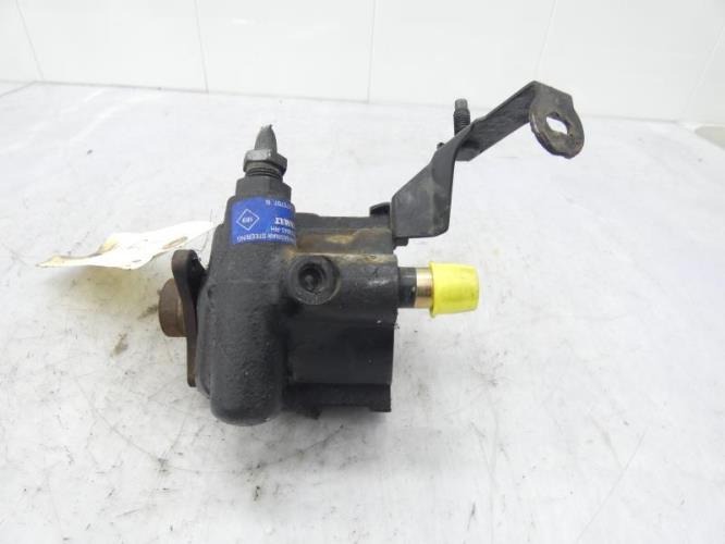 Pompe de direction RENAULT GRAND ESPACE 3 Essence