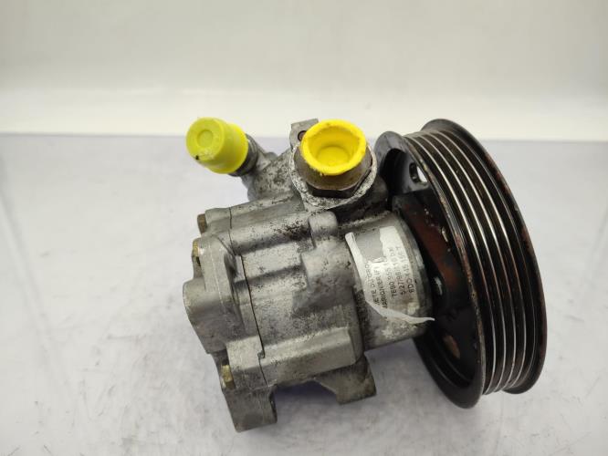 Pompe de direction VOLKSWAGEN PASSAT 4 PHASE 1 BREAK Diesel