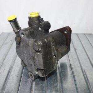 Pompe de direction VOLKSWAGEN PASSAT 4 PHASE 2 BREAK Diesel