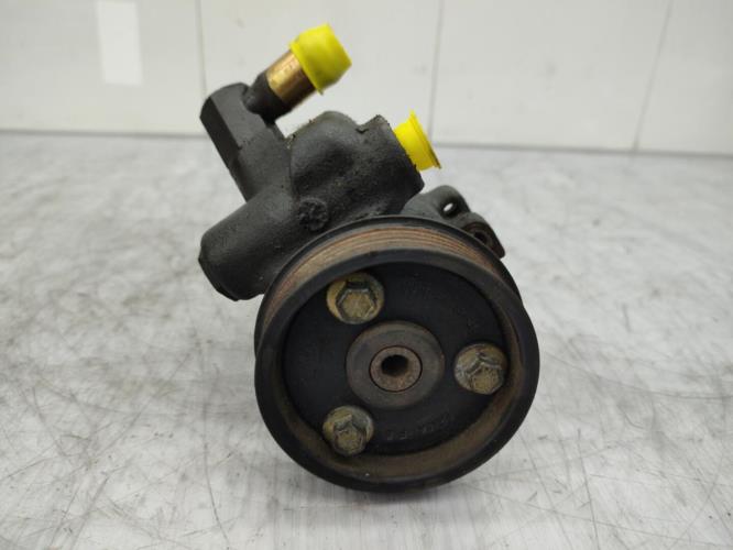 Pompe de direction FORD FIESTA 4 PHASE 1 Diesel