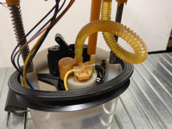 Pompe immergee VOLKSWAGEN GOLF 6 Diesel