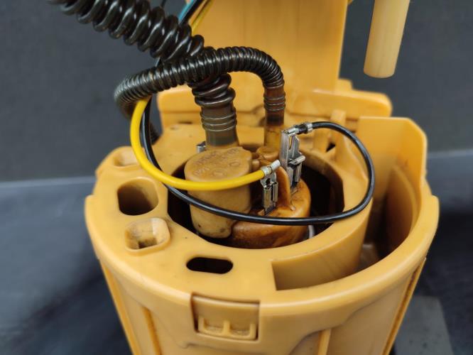 Pompe immergee VOLKSWAGEN TOURAN 1 PHASE 1 Diesel