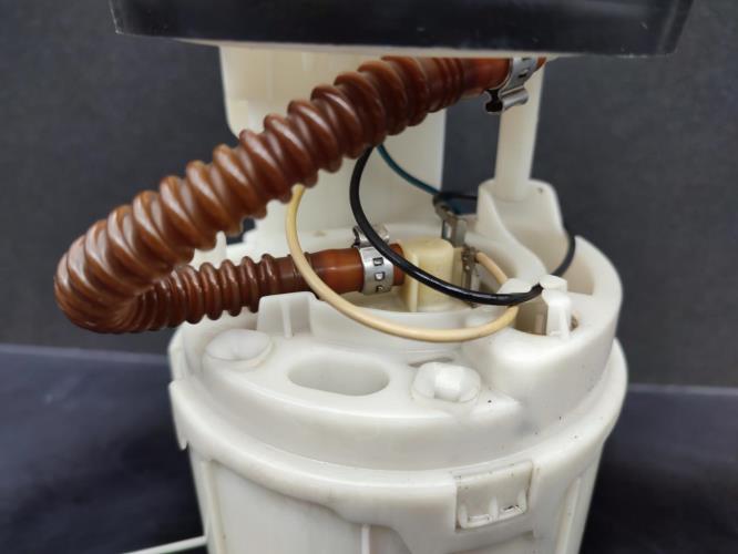 Pompe immergee VOLKSWAGEN POLO 4 PHASE 2 Essence