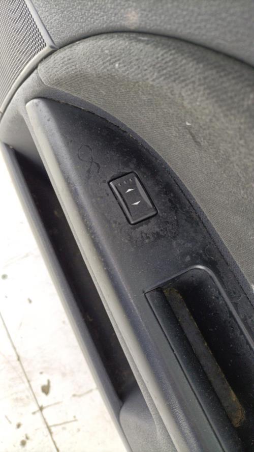 Porte avant droit FORD MONDEO 2 BREAK Diesel