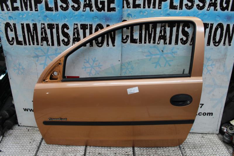 Porte avant gauche OPEL CORSA C PHASE 1 Essence