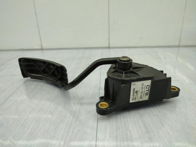 Potentiometre de pedale de gaz d'accelerateur RENAULT MEGANE 2 PHASE 1 Essence