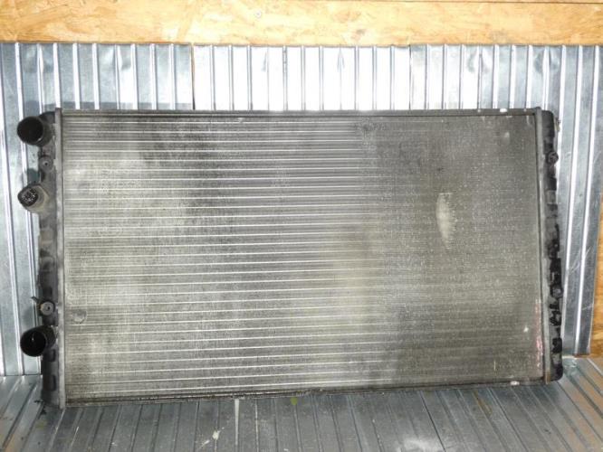 Radiateur eau VOLKSWAGEN POLO 3 PHASE 1 Essence