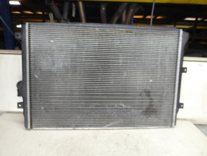 Radiateur eau VOLKSWAGEN GOLF 5