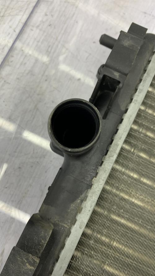 Radiateur eau RENAULT CLIO 2 PHASE 1 Essence