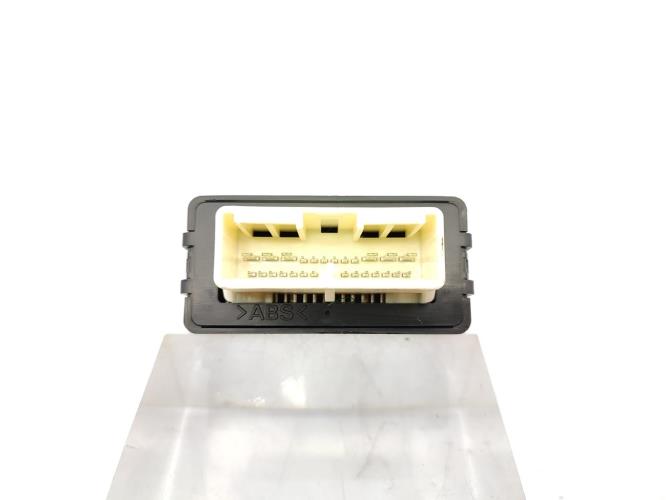 Relais essuie-glace TOYOTA VERSO-S PHASE 1 Essence