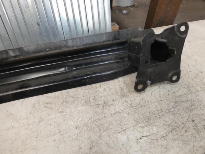 Renfort pare choc arriere (traverse) VOLKSWAGEN GOLF 6 Diesel