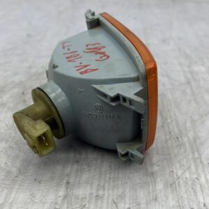 Repetiteur clignotant avant droit  (Feux) VOLKSWAGEN GOLF 3
