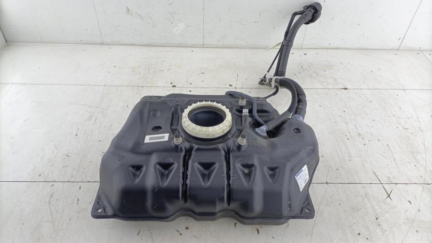 Reservoir TOYOTA VERSO-S PHASE 1 Essence