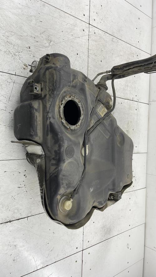 Reservoir VOLKSWAGEN GOLF 5 Essence