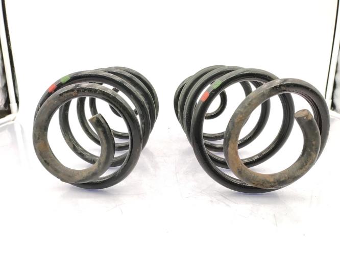 Ressort de suspension arriere RENAULT CLIO 3 PHASE 1 Essence