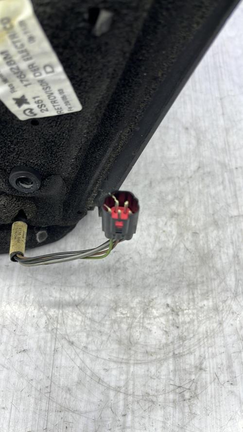 Retroviseur droit FORD FIESTA 5 PHASE 1 Diesel