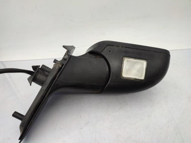 Retroviseur droit FORD MONDEO 2 Diesel