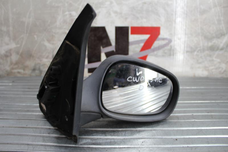 Retroviseur droit RENAULT CLIO 2 PHASE 1 Essence