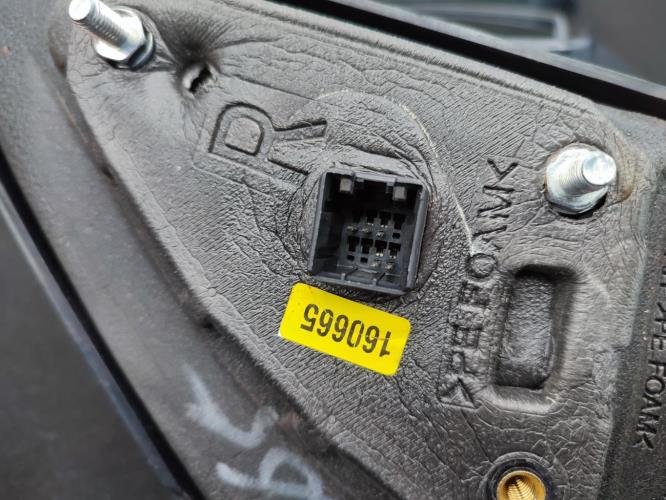 Retroviseur droit HYUNDAI TUCSON 1 Diesel