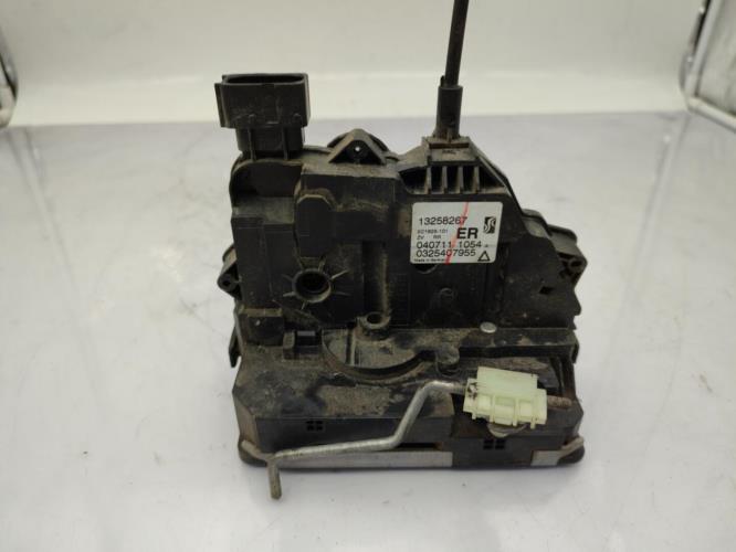 Serrure arriere droit OPEL CORSA D PHASE 2 Diesel