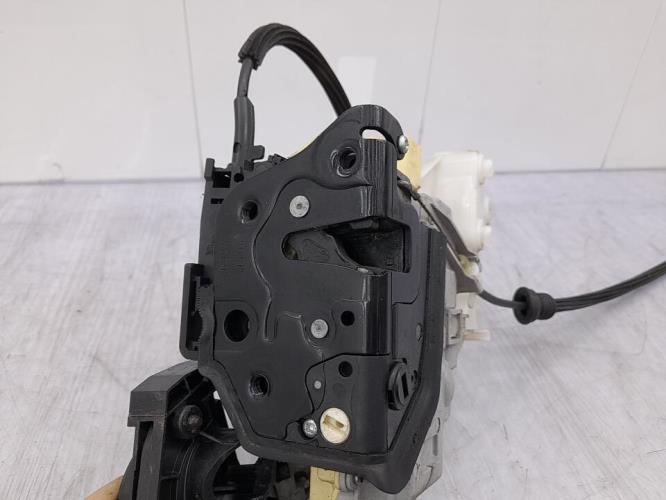 Serrure arriere droit VOLKSWAGEN PASSAT 5 Diesel