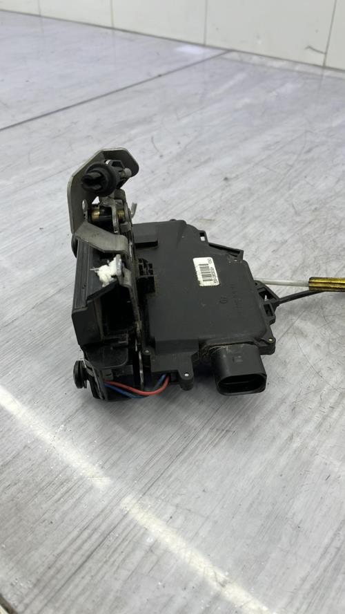 Serrure arriere droit AUDI A6 2 PHASE 1 Diesel