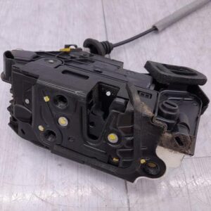 Serrure arriere droit VOLKSWAGEN POLO 5 PHASE 1 Essence