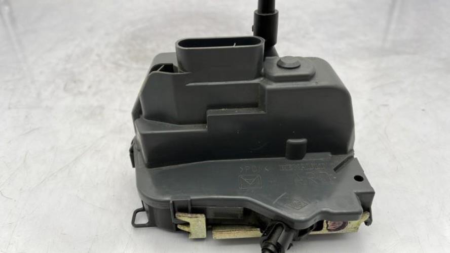 Serrure arriere droit RENAULT MEGANE 2 PHASE 2 Diesel