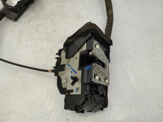 Serrure arriere droit NISSAN JUKE 1 PHASE 1 Diesel