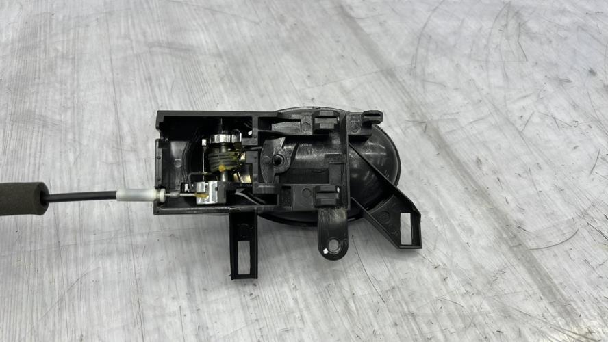 Serrure arriere droit NISSAN JUKE 1 PHASE 1 Diesel