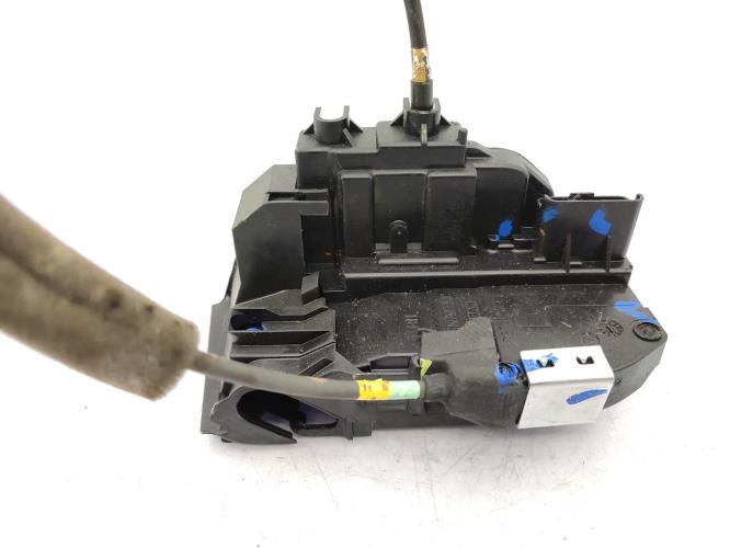 Serrure arriere droit NISSAN JUKE 1 PHASE 2 Diesel