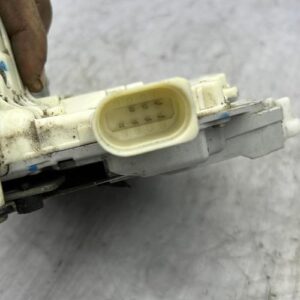 Serrure arriere droit AUDI A4 2 AVANT PHASE 2 BREAK Diesel