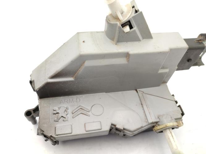 Serrure arriere droit PEUGEOT 308 1 PHASE 1 Diesel