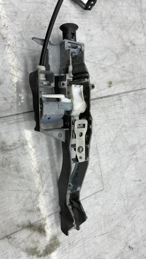 Serrure arriere droit CITROEN C3 2 PHASE 1 Diesel