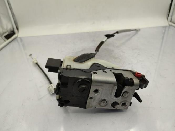 Serrure arriere droit PEUGEOT 208 1 PHASE 2 Diesel